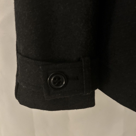 Guess Women’s Size Large Double Breasted Dark Gray Wool Blend Short Style Coat - Picture 7 of 9